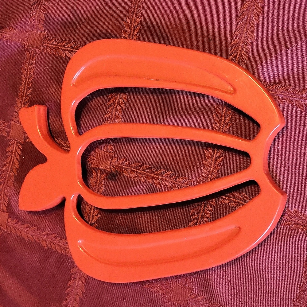 Red apple hot plate